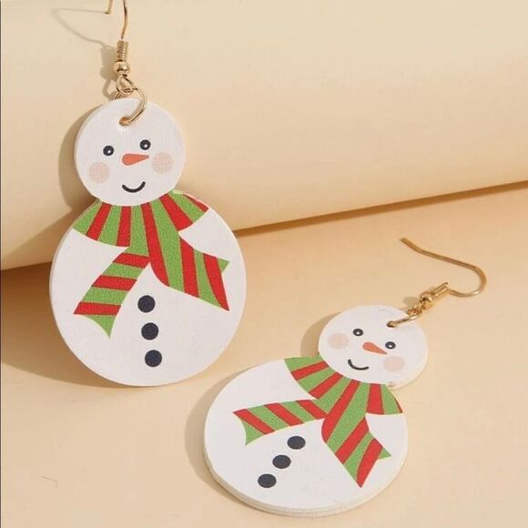 Cute Snowman Earrings  - Picture 4 of 4